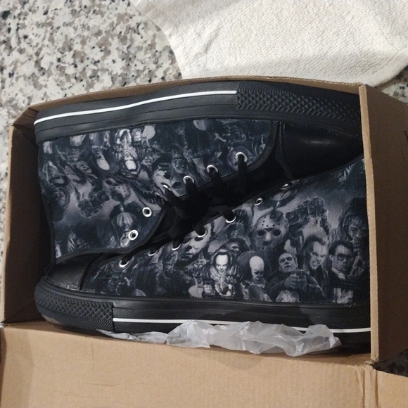 Men's size 12 horror theme shoe - Picture 11 of 11